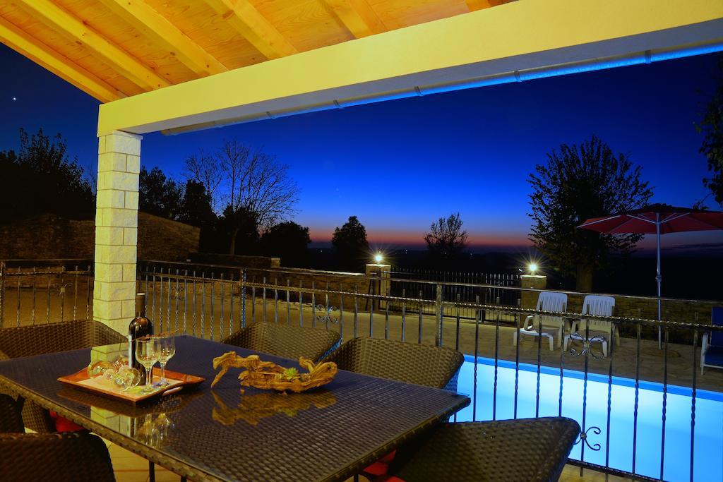 Villa Grguci Kanfanar Exteriör bild